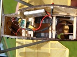 Vybavení Ansalda je tvořeno dvěmi termoservy a přijímačem Penta, pohon jedinou LiPolkou, motor miniaturní oběžka od Ing. Gašparína