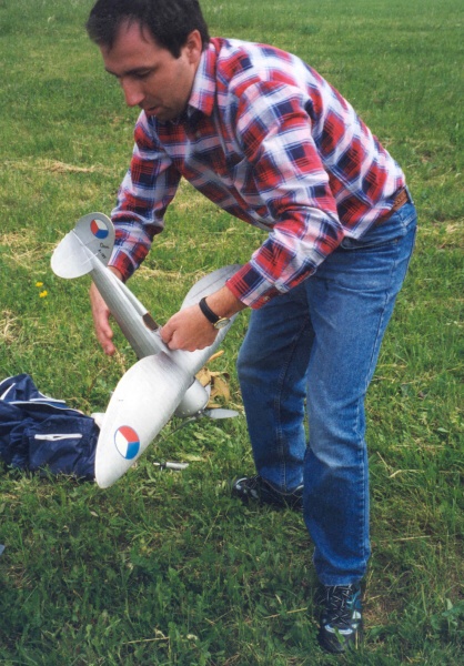 Aero A-102 (stavba: Mikulášek, foto: Felda)