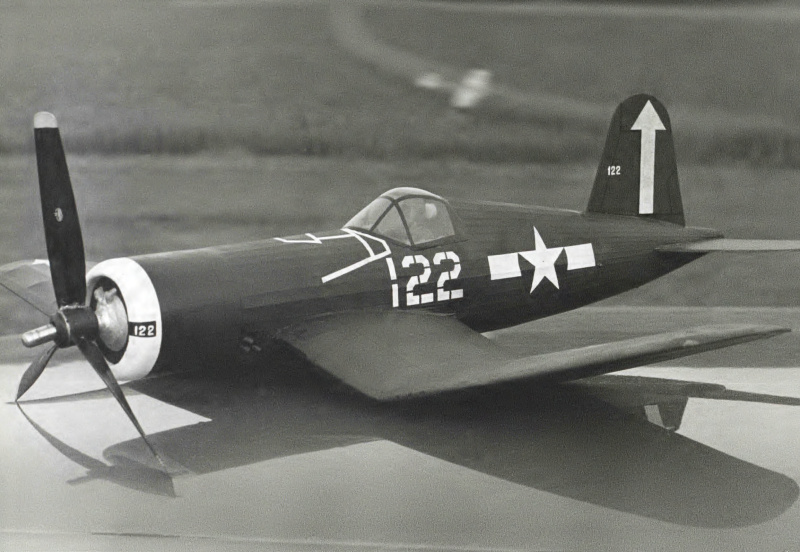  Vought F4U Corsair (building: Felda, photo: Felda)