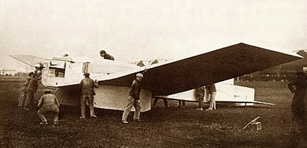 Antoinette-Monobloc.jpg