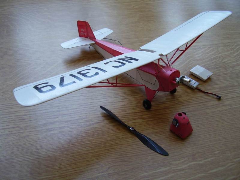 RC-Taylor Cub.jpg