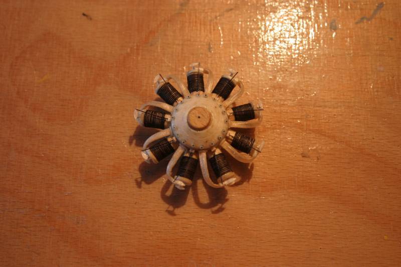 11 motor před nabarvením..jpg