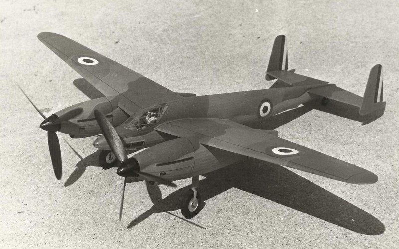 Br-820 špičková dvacetinka.jpg