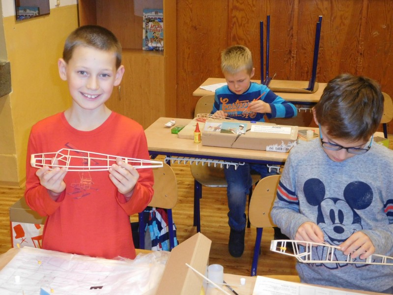 Rozpracované trupy Bobíků.JPG