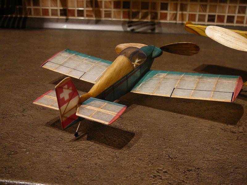 Colibri MB 2 pistachio.JPG