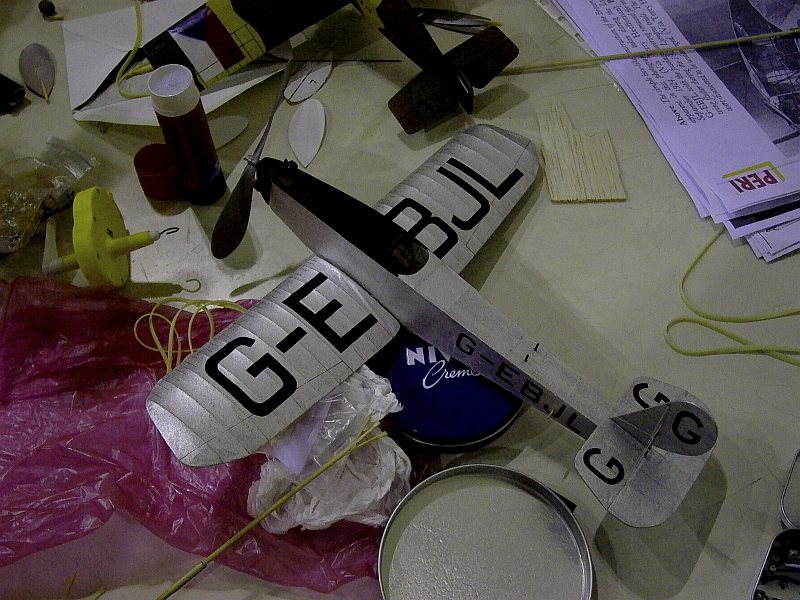 stavba: Viktor Lukáč