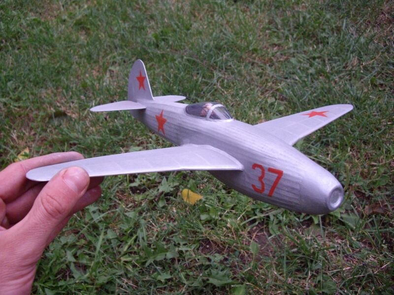 Jak 15 (Stavba a foto: Jan Straka)