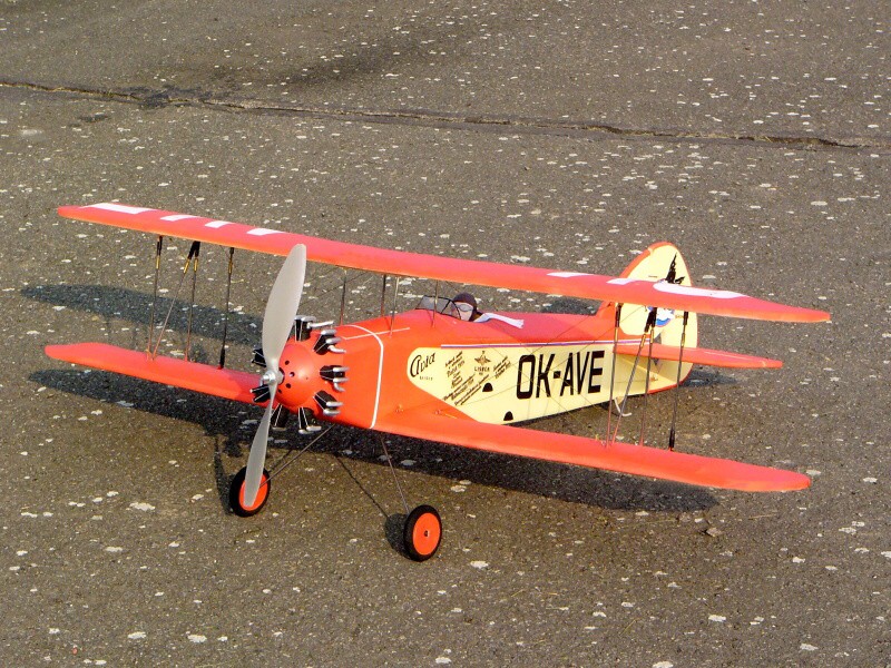 Avia B.122 (stavba: Michal Janák, foto: Felda)