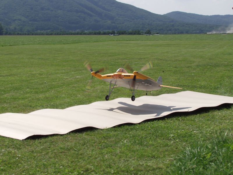 Vought V.173 (stavba: Antonín Alfery, foto: Janák)